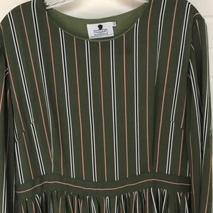 Adorable light weight dress. -XL